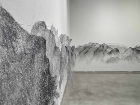 "Someone is Praying for You" (2021) by Jung So-yun, as seen from the side [JUNG SO-YUN]