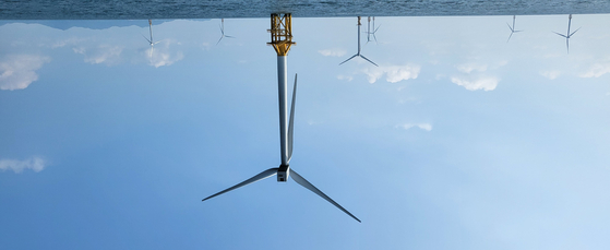 A wind power generation complex in the southern county of Sinan [JOONGANG PHOTO]