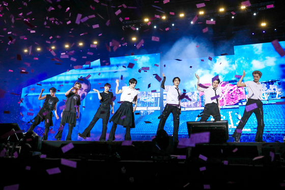 Enhypen's last leg of its second world tour, ″Fate,″ ended in New Clark City in the Philippines on Saturday. [BELIFT LAB]