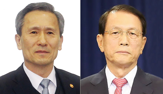 Former Defense Minister Kim Kwan-jin, left, and former presidential chief of staff Kim Ki-choon. [YONHAP]