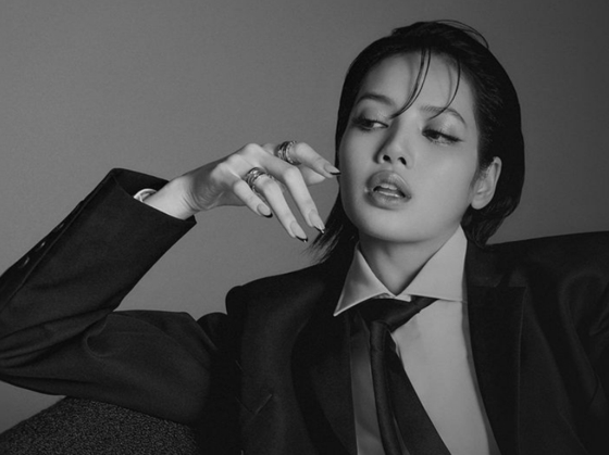 Lisa of girl group Blackpink announcing her new company Lloud [SCREEN CAPTURE]