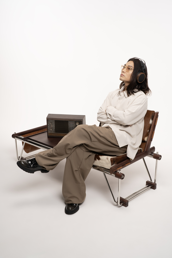 Veteran singer Kim Bum-soo is releasing his ninth full-length album ″Journey″ on Thursday, 10 years after the release of his ninth full-length album ″HIM.″ [YOUNG ENTERTAINMENT]