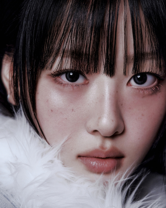 Loona member Yves signed an exclusive contract with music label Paix Per Mil. [PALX PER MIL] 