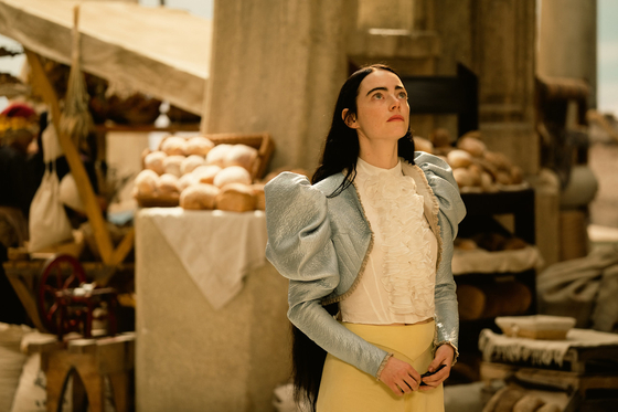 A scene from ″Poor Things″ [WALT DISNEY COMPANY KOREA]