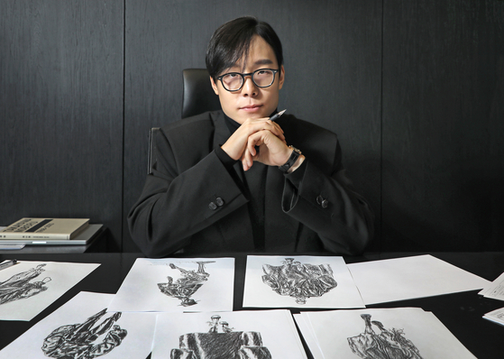 Jay Song, CEO and creative director of Songzio, met with the Korea JoongAng Daily at the Songzio International headquarters in Seongdong District, eastern Seoul, last month. [PARK SANG-MOON]