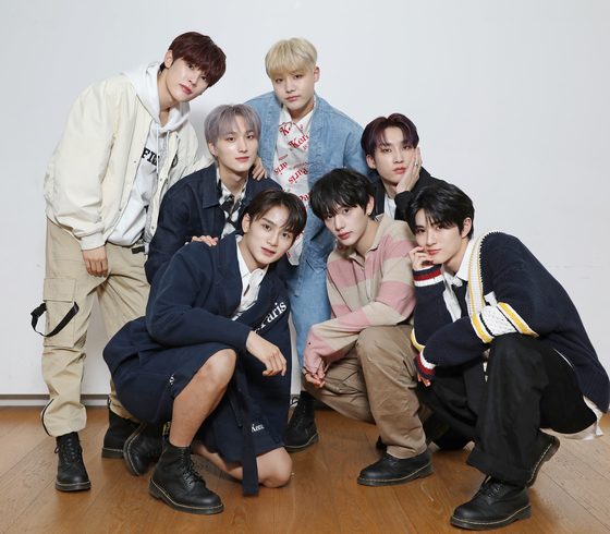 Members of boy band Xodiac pose for photos during an interview with the Korea JoongAng Daily on March 12 in western Seoul. [PARK SANG-MOON]