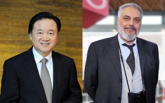 SPC Group Chairman Hur Young-in, left, and Caffè Pascucci CEO Mario Pascucci [SPC]