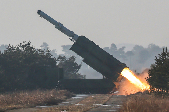 This file photo from the North Korean state-run Rodong Sinmun shows a missile launch. [NEWS1]