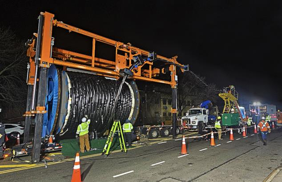 Taihan Cable & Solution workers prepare for a power grid replacement in the United States. [YONHAP]