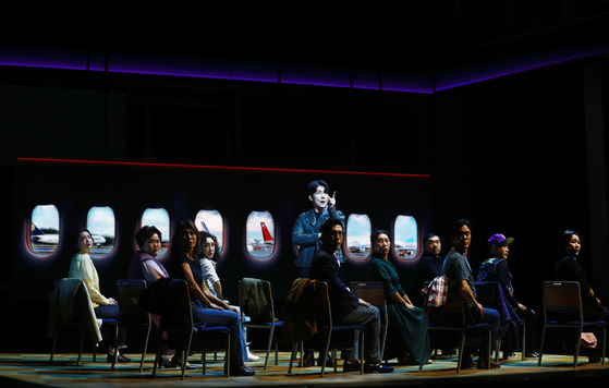 The Korean production of "Come From Away" portrays people on a U.S.-bound plane that made an emergency landing in Newfoundland, Canada, after the Sept. 11 terrorist attack. [YONHAP]