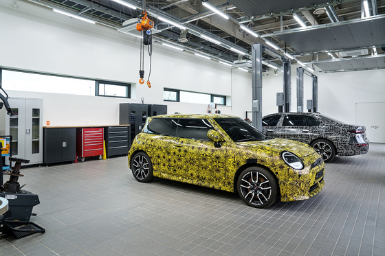 BMW's upgraded R&D center includes a laboratory that tests up to 16 vehicles. [BMW KOREA] 