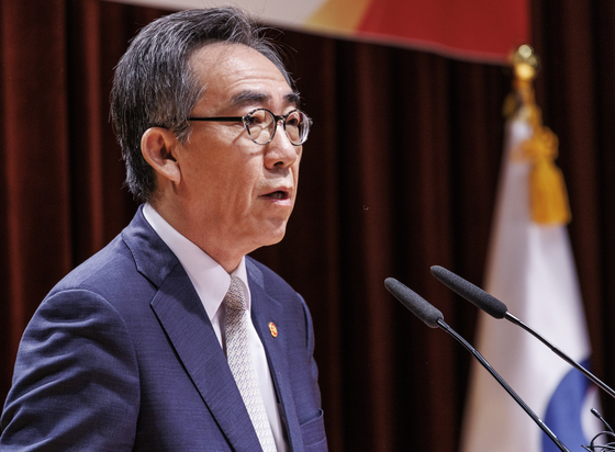 Foreign Minister Cho Tae-yul gives an opening speech at the annual conference of heads of overseas missions at the Ministry of Foreign Affairs building in Jongno District, central Seoul, on Monday. [YONHAP] 