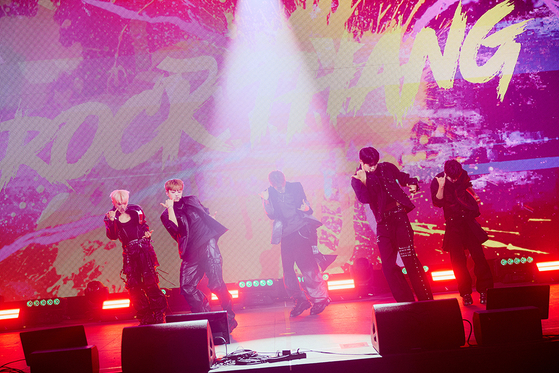 Boy band TIOT performs its debut lead track ″Rock Thang″ in a press showcase held Monday at the Shinhan Sol Pay Square in Mapo District, western Seoul, ahead of the EP's 6 p.m. release. [REDSTART ENM]