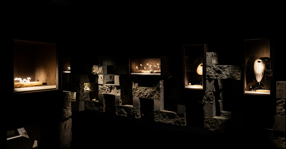 Installation view of "Cartier, Crystallization of Time" at the Dongdaemun Design Plaza in central Seoul [JOONGANG ILBO]