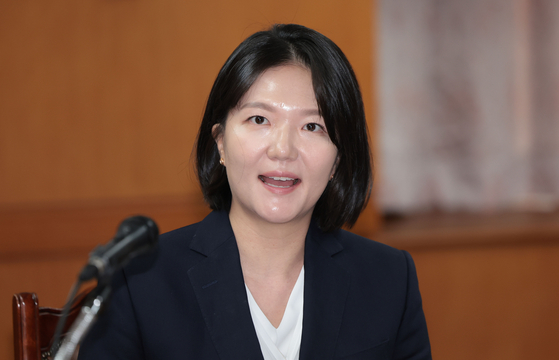 Naver CEO Choi Soo-yeon speaks during a signing ceremony for a business agreement between Naver and the Financial Supervisory Service held in western Seoul on April 3. [YONHAP] 