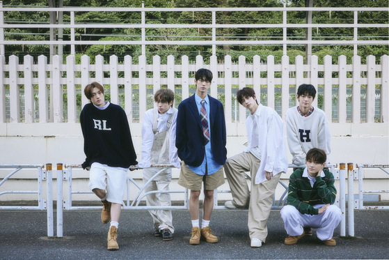 Rookie boy band TWS [PLEDIS ENTERTAINMENT]