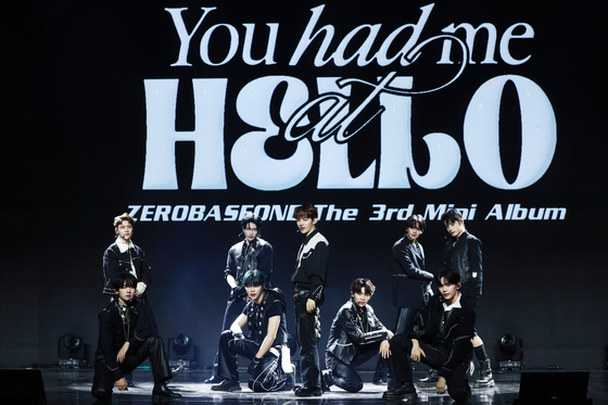 Boy band ZeroBaseOne performs "Feel the POP," the lead track from its third EP "You had me at Hello," during a press showcase held Monday at the Blue Square Mastercard Hall in Yongsan District, central Seoul, ahead of its 6 p.m. release [YONHAP]