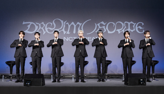 Members of boy band NCT Dream pose for photos during a press conference held on March 25 at the Walker Hill Seoul hotel in eastern Seoul. The band released its fifth EP, "Dream()scape," on the same day. [SM ENTERTAINMENT]
