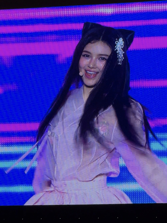 NewJeans [DANIELA GONZALEZ PEREZ]