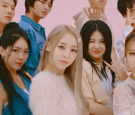 Girl group Mamamoo member Moonbyul will hold a special promotion event in anticipation of the release of her first full-length album "Starlit of Muse." Pictured is a still frame from the video teaser for "Think About," one of the title tracks for the album. [RBW]