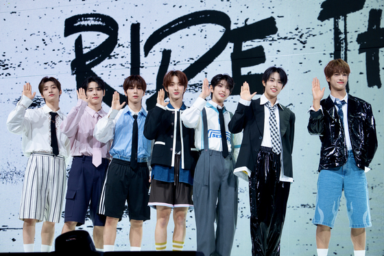 NEXZ, JYP Entertainment's latest boy band, poses for the camera during its debut showcase held Monday at the Yes24 Live Hall in eastern Seoul, ahead of the 6 p.m. release of its debut single ″Ride the Vibe″ [DANIELA GONZALEZ PEREZ]