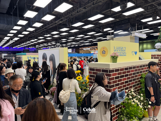 ″Lovely Runner″ pop-up store, held at The Hyundai Seoul department store in Yeouido in western Seoul. [DANIELA GONZALEZ PEREZ]