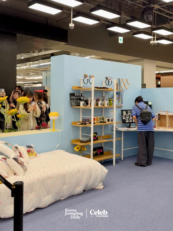 ″Lovely Runner″ pop-up store at The Hyundai Seoul department store in Yeouido, western Seoul, on Thursday [DANIELA GONZALEZ PEREZ]