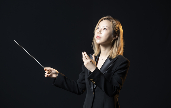 Music conductor Chin Sol during an interview with the JoongAng Sunday, an affiliate of the Korea JoongAng Daily, on May 24 [JOONGANG ILBO]