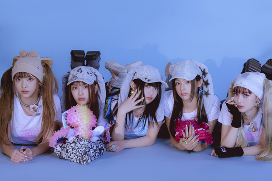 Girl group NewJeans [ADOR]