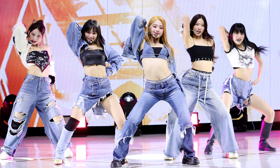 Le Sserafim dropped "Antifragile" in October. [NEWS1] 