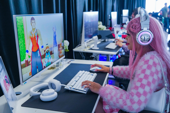 A gamer plays action role-playing game "Kingdom Hearts" on a newly launched monitor by Samsung Electronics first shown at the Summer Game Fest 2024 in Los Angeles on Friday. [SAMSUNG ELECTRONICS]