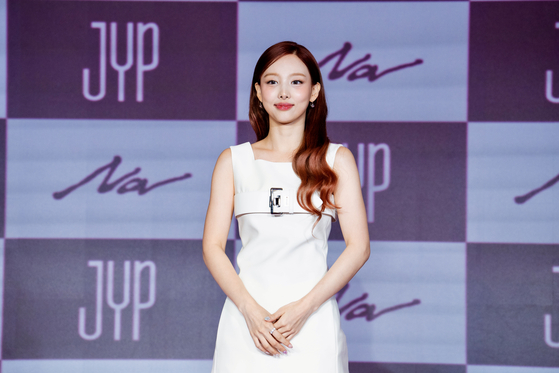 Nayeon poses for the cameras. [DANIELA GONZALEZ PEREZ]