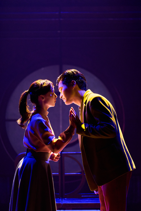 A scene from the ongoing musical "Maybe Happy Ending" [CJ ENM]