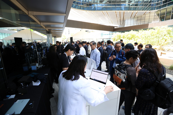 [SAMSUNG ELECTRONICS]