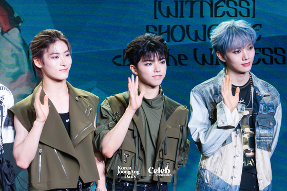Boy band All(H)ours poses for the camera during a press showcase Tuesday at the Ilchi Art Hall in Gangnam District, southern Seoul. [DANIELA GONZALEZ PEREZ]