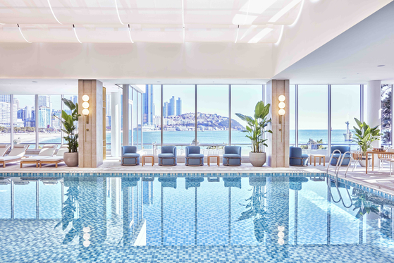 The indoor pool at The Westin Josun Busan [THE WESTIN JOSUN BUSAN]