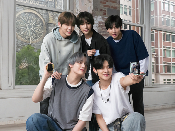 Tomorrow X Together [SAMSUNG ELECTRONICS]