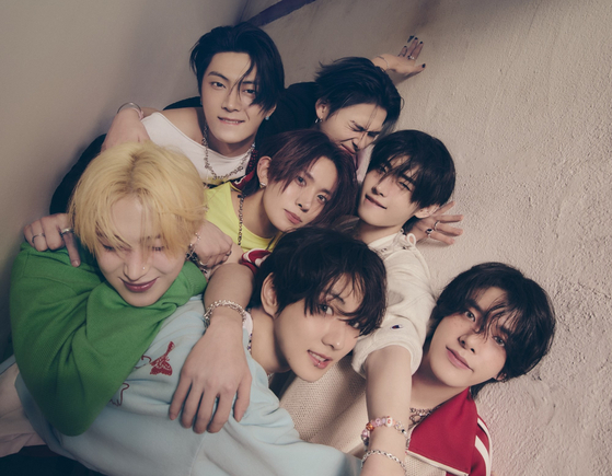 Boy band Enhypen [BELIFT LAB]