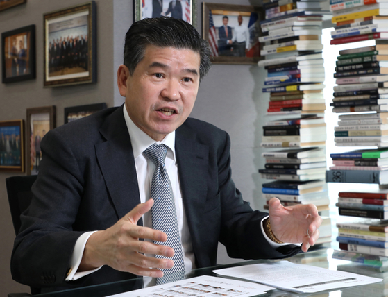James Kim, the chairman and CEO of the American Chamber of Commerce in Korea (Amcham), speaks during an interview with the Korea JoongAng Daily at its headquarters in Yeouido, western Seoul, on March 19. [PARK SANG-MOON]