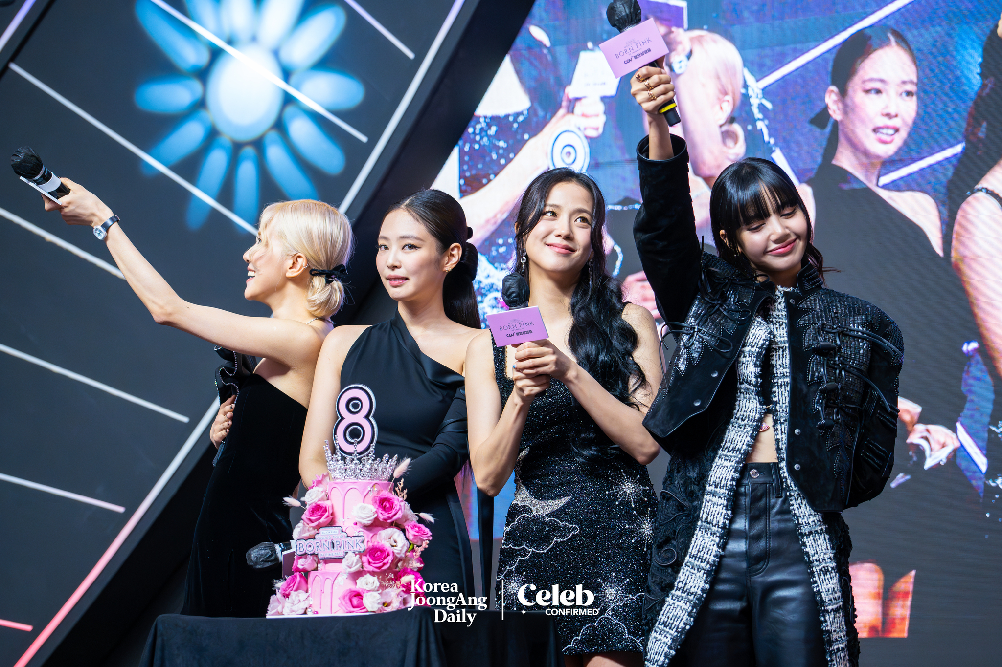 Girl group Blackpink during the “pink carpet” event Friday at Times Square in Yeongdeungpo District, western Seoul. [DANIELA GONZALEZ PEREZ]