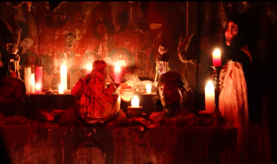 A screen captured image shows the “Horror Village in the Dead of the Night” program at the Korean Folk Village in Yongin, Gyeonggi. [SCREEN CAPTURE]