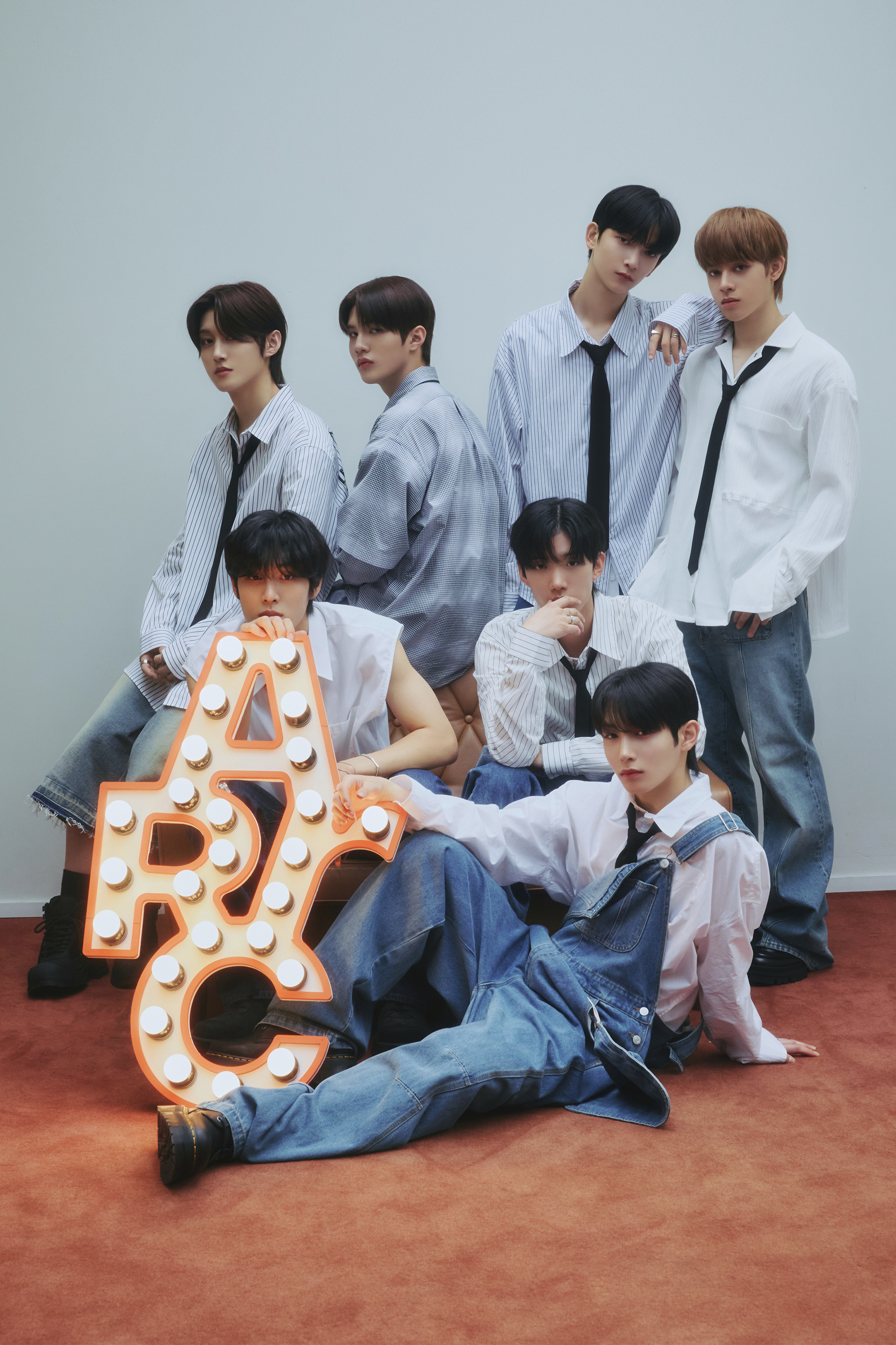 Boy band ARrC [MYSTIC STORY]