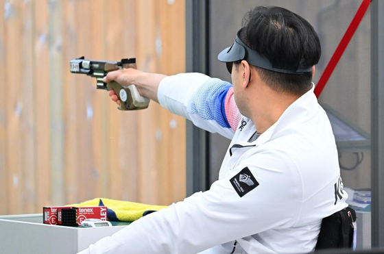 Korean shooter Kim Jung-nam competes at the 2022 Hangzhou Para Asian Games in Fuyang, China on Oct. 26, 2023.  [YONHAP]