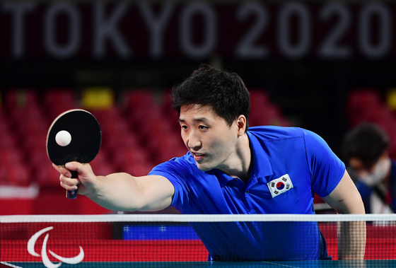 Kim Young-gun competes in the men's singles final at the 2020 Tokyo Paralympics in Tokyo on Aug. 30, 2021.  [JOINT PRESS CORPS]