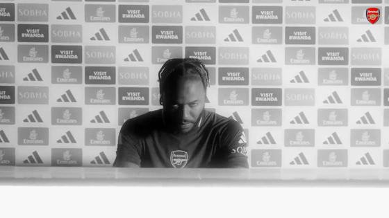 English midfielder Raheem Sterling joins Arsenal. [ONE FOOTBALL]
