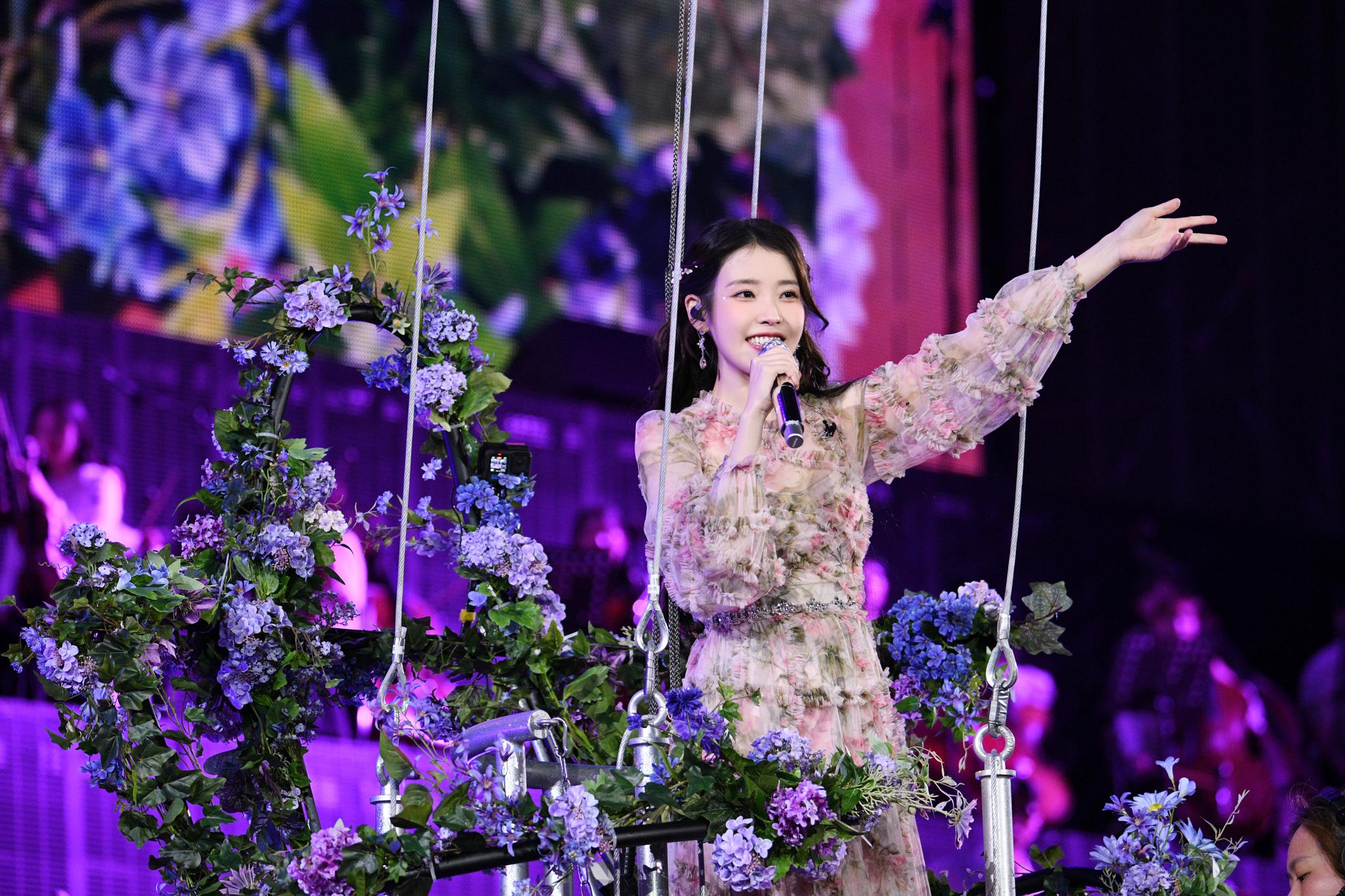 IU's ″The Winning″ encore concert for ″Hereh″ world tour held at the Seoul World Cup Stadium in Sangam, western Seoul, on Sept. 12 and 22 [EDAM ENTERTAINMENT]