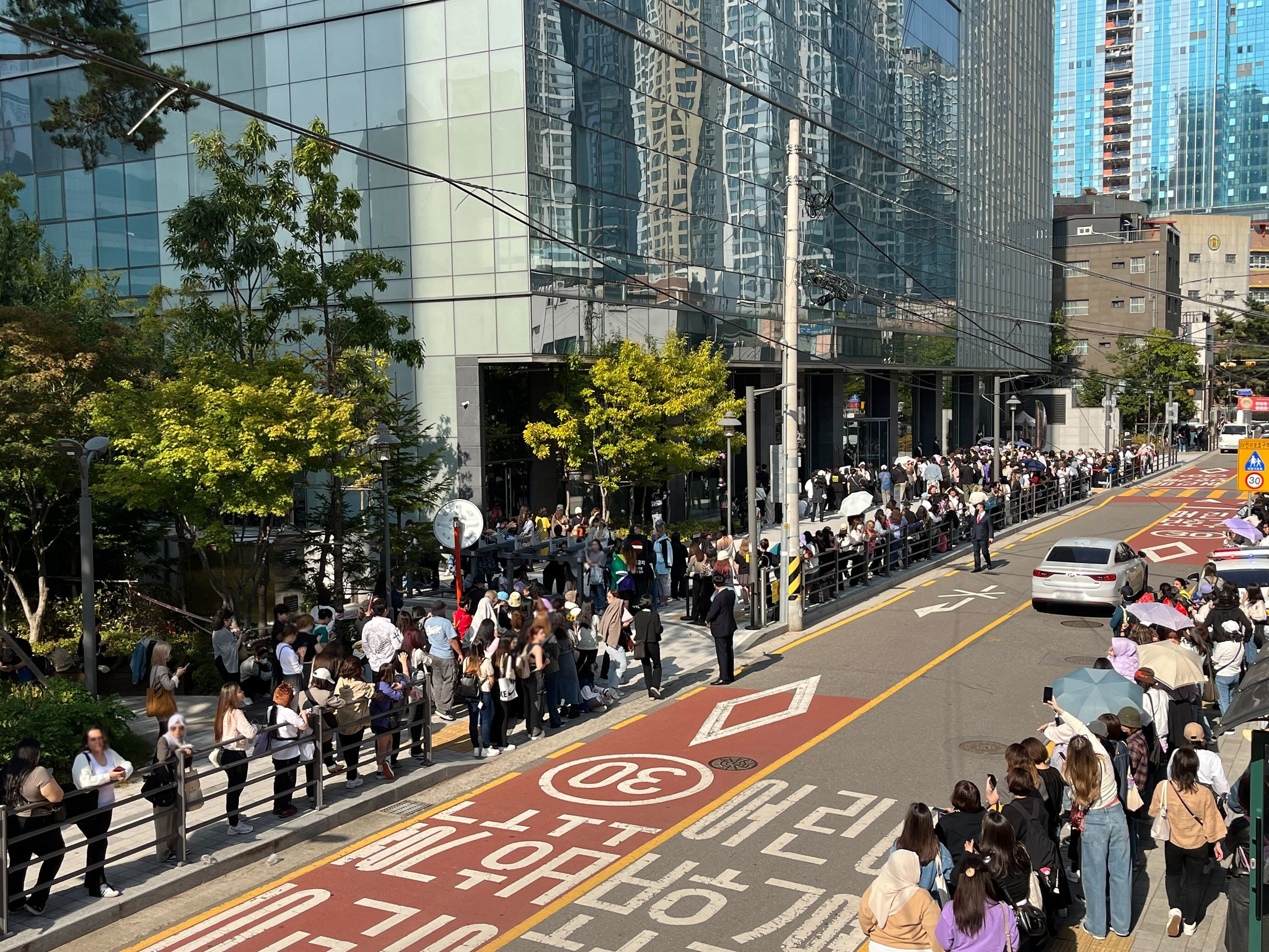 Fans wait for J-Hope near the HYBE headquarters in Yongsan Disctrict, central Seoul. [Big Hit Music]