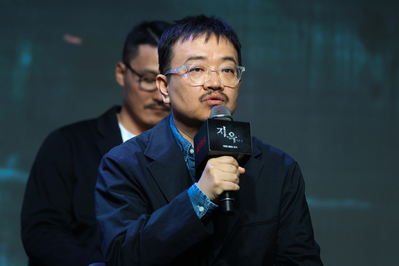 ″Hellbound″ season two director Yeon Sang-ho speaks during the new season's press conference held in Jongno District, central Seoul, on Monday. [YONHAP]