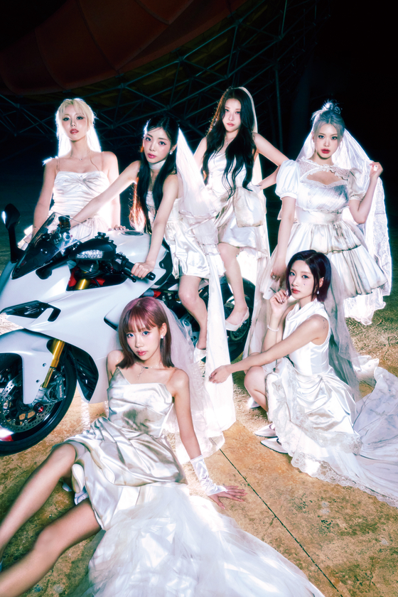 Girl group Purple Kiss [RBW]