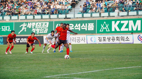 Gimpo FC's Luis Mina takes a penalty during a game against Chungnam Asan FC at Gimpo Salter Soccer Field in Gimpo on Oct. 5 in a photo posted to the club's official Instagram account.  [SCREEN CAPTURE]